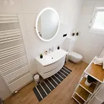 Apartment Lady D *
