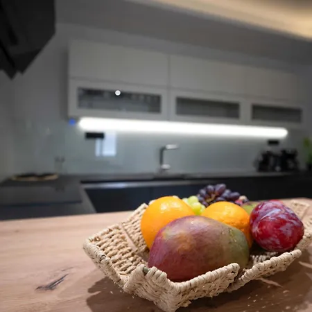 Lady D Betina (Sibenik-Knin)