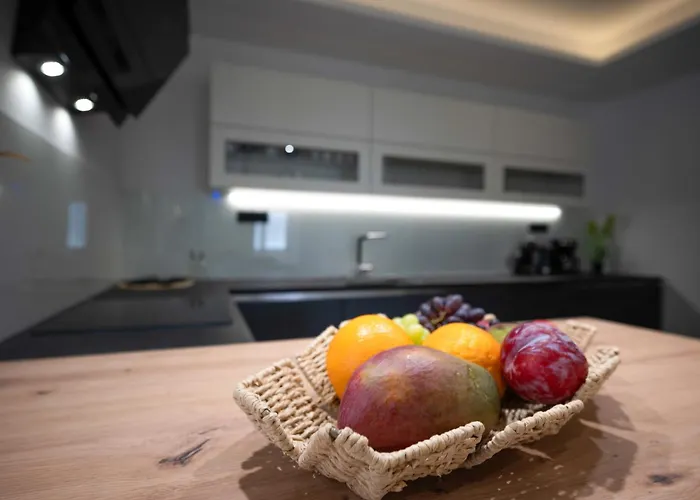 Lady D Betina (Sibenik-Knin)