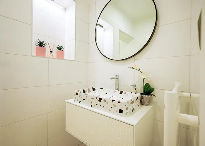 Lady D * Betina (Sibenik-Knin)