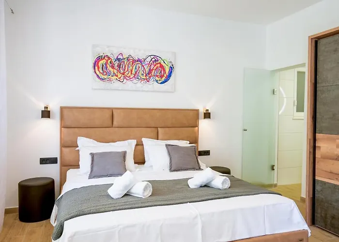 Lady D Betina (Sibenik-Knin)